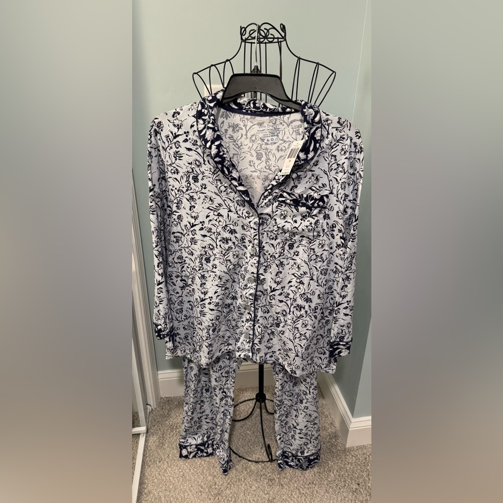 New Vera Bradley 2 piece pajama set in Perennials Misty Surf White Navy 2X 2XL